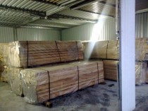 Le bois saisonn et sech pour la production des spas et des saunas de jardin.
